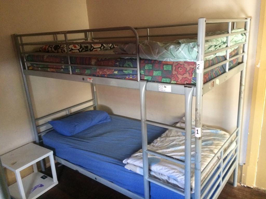 Planet Inn Backpackers Perth Ngoại thất bức ảnh